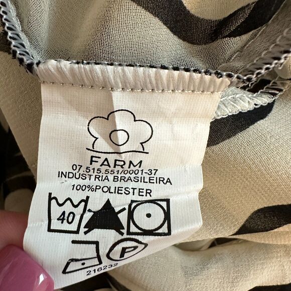 Farm Rio Sheer Floral Short Sleeve Blouse Size Medium - Picture 3 of 5